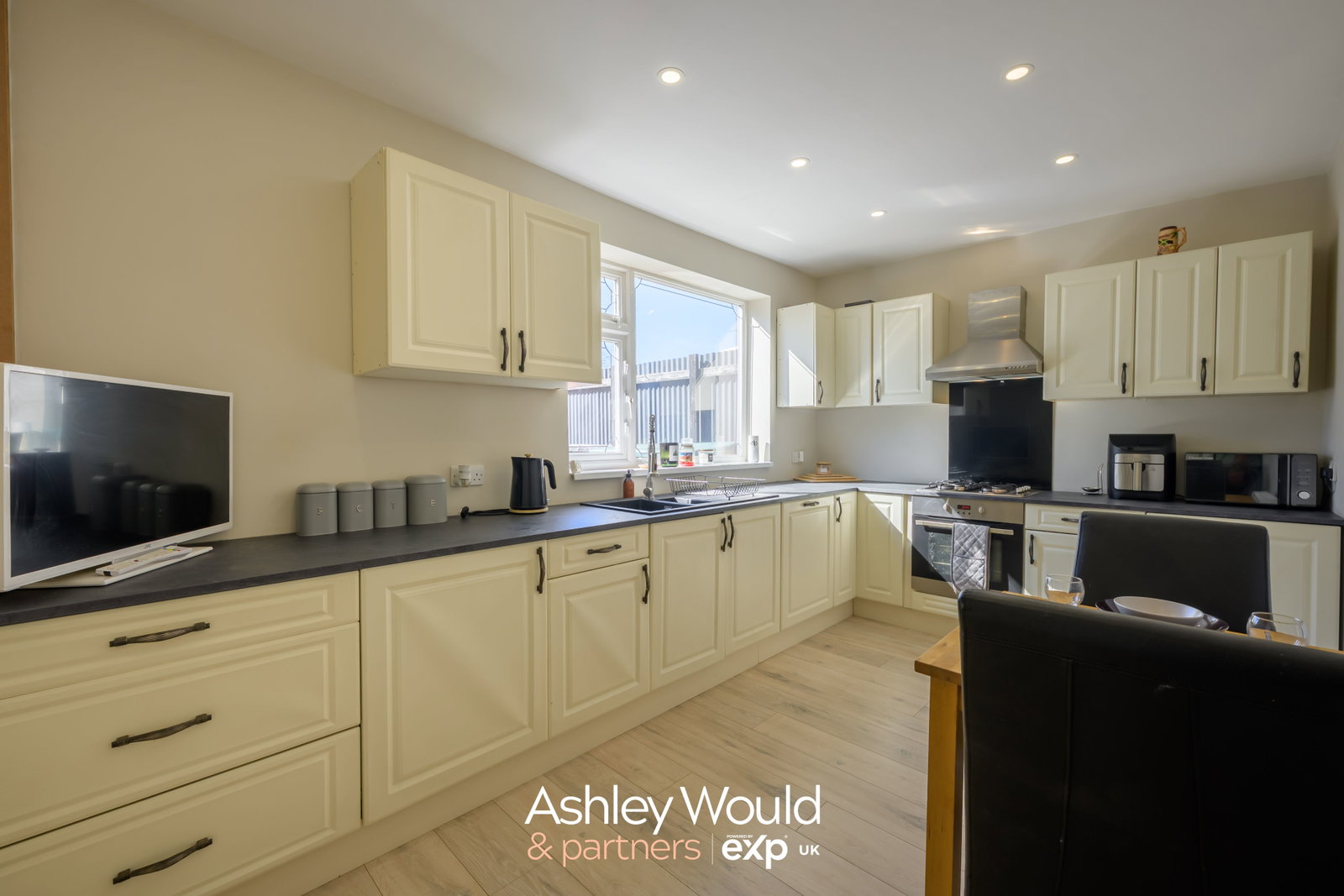 Semi Detached House in Sandwell