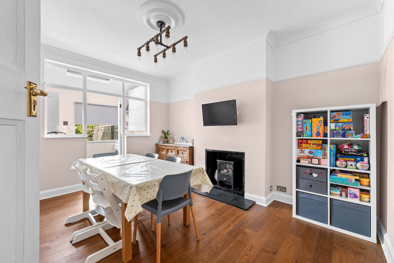 End Of Terrace House for sale in Croydon, Brockenhurst Road, Croydon, CR0 7DR, 1650 m²