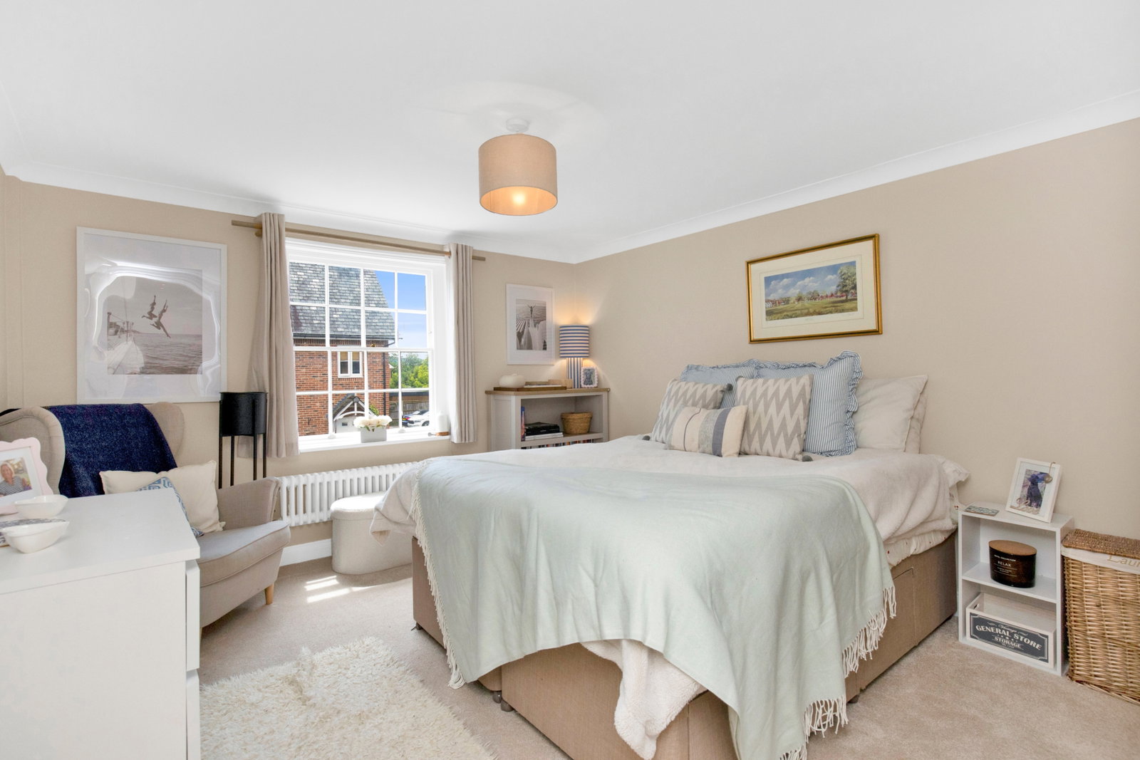 End Of Terrace House in Farnham