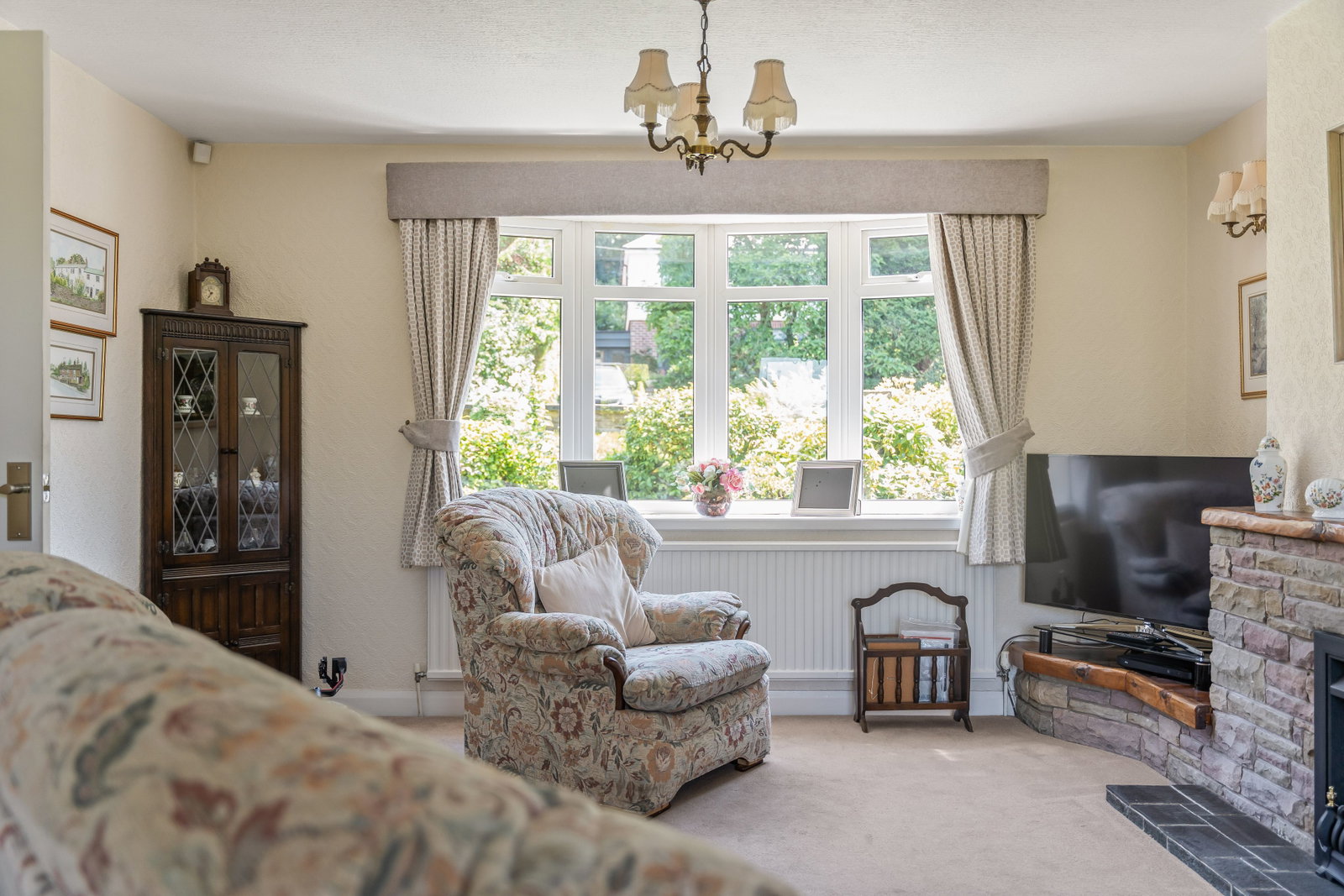Semi Detached House in Macclesfield