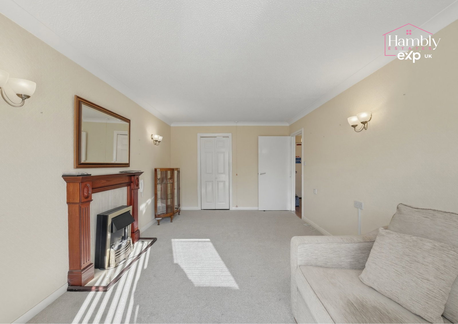 Flat in Cardiff
