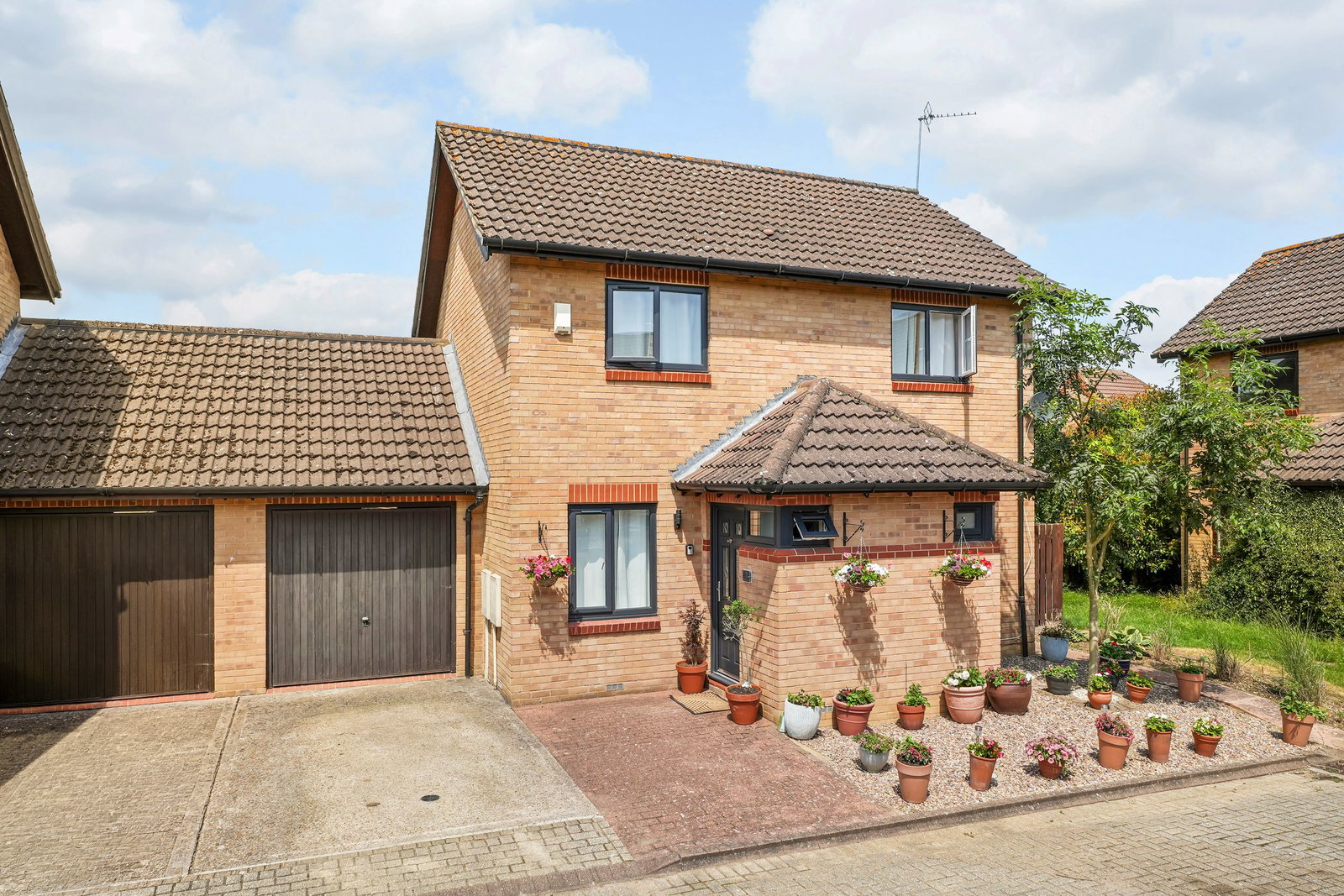 Link Detached House in Milton Keynes