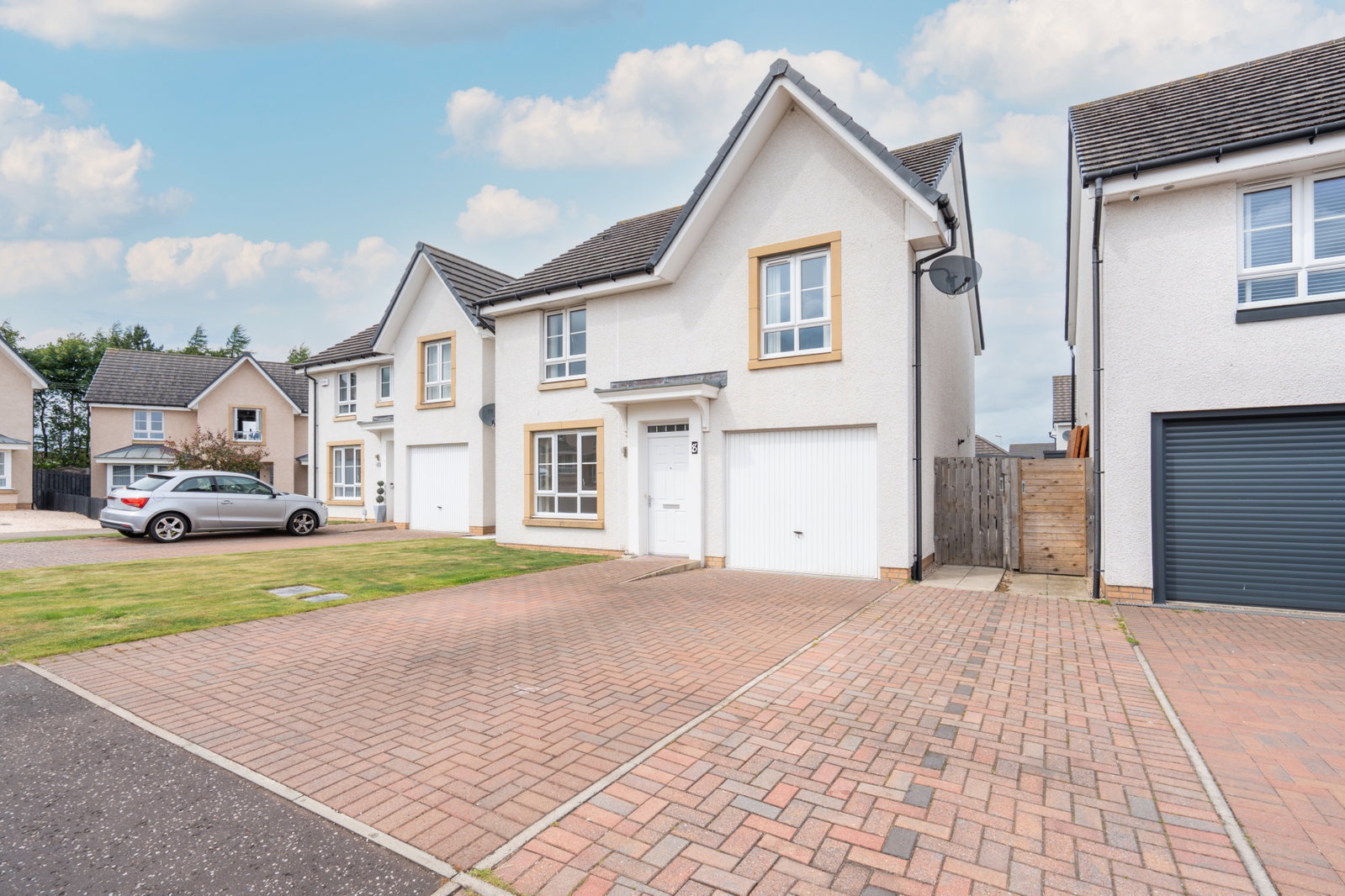Detached House in Kirkcaldy