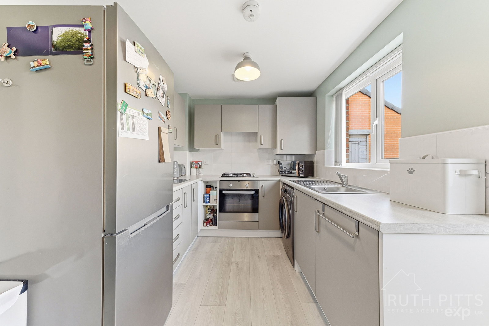 Semi Detached House in Pontefract