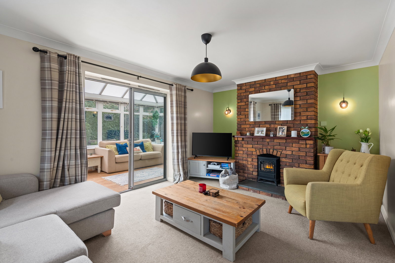 Detached House in Newark