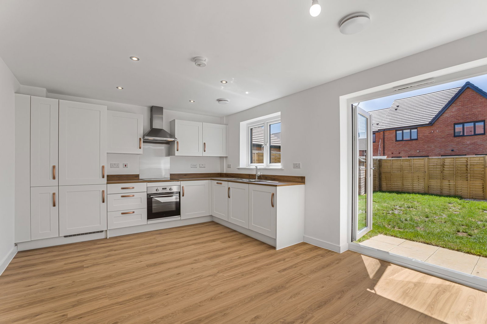 Semi Detached House in Cheltenham 3