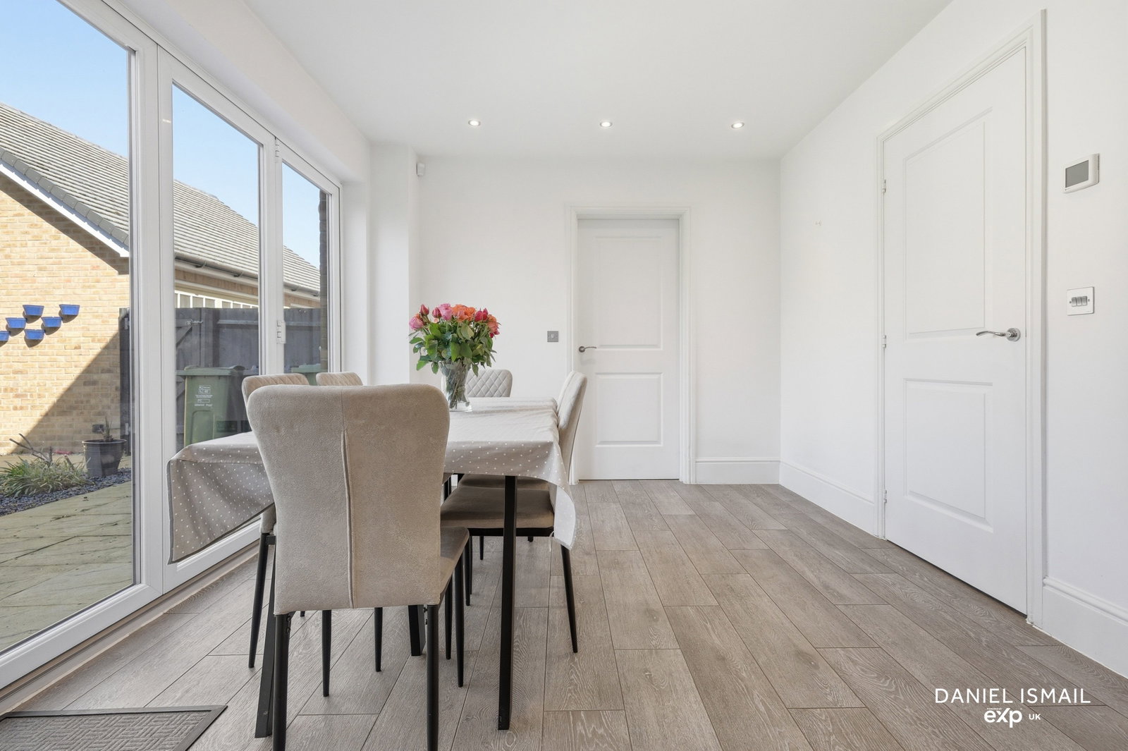 Detached House in Basildon