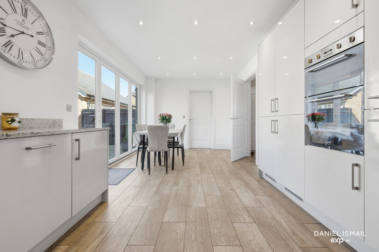 Detached House in Basildon