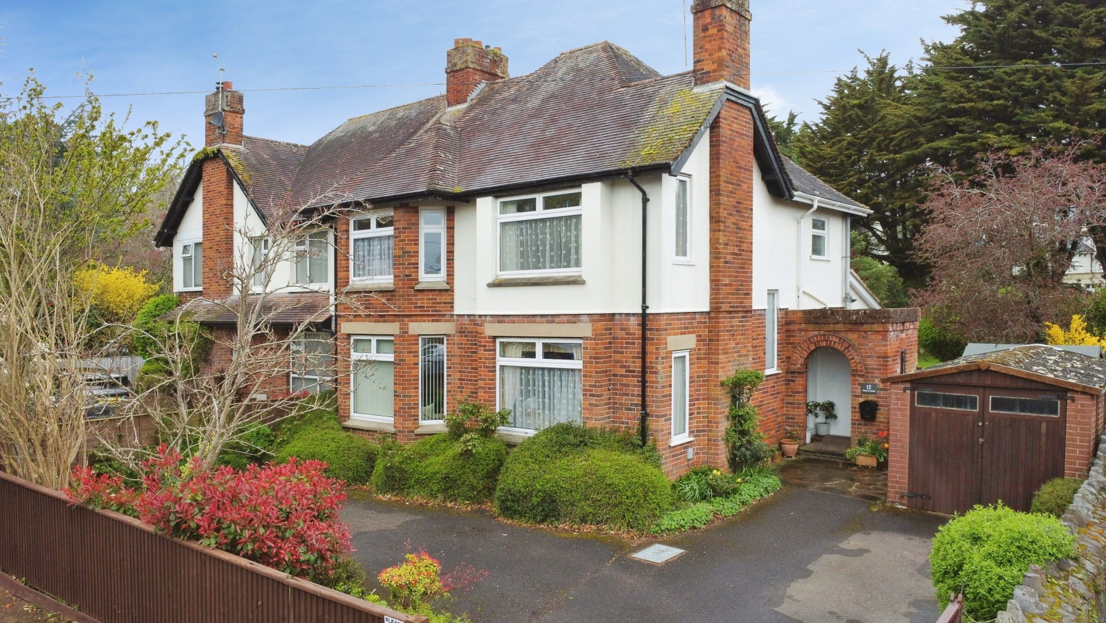 Semi Detached House in Minehead