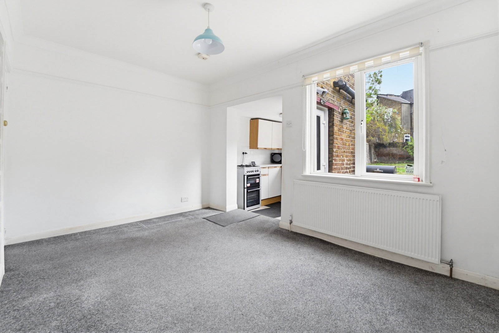 End Of Terrace House for sale in Hounslow, Holly Road, Hounslow, TW3 1UN, 709 m²