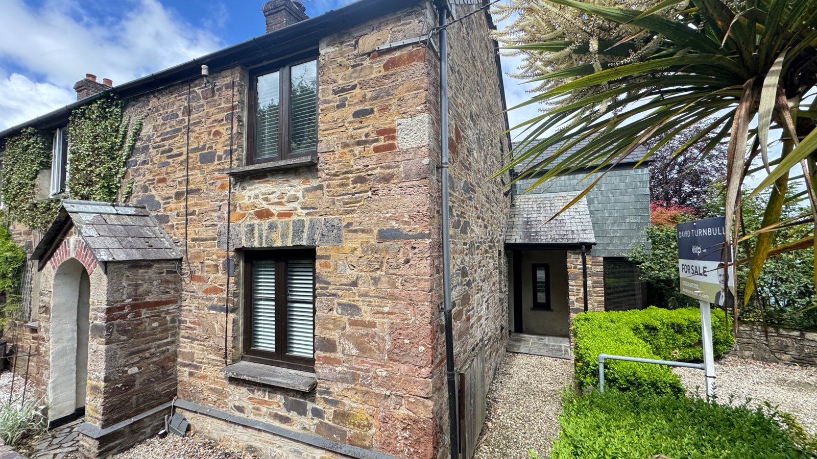 Semi Detached House in Lifton