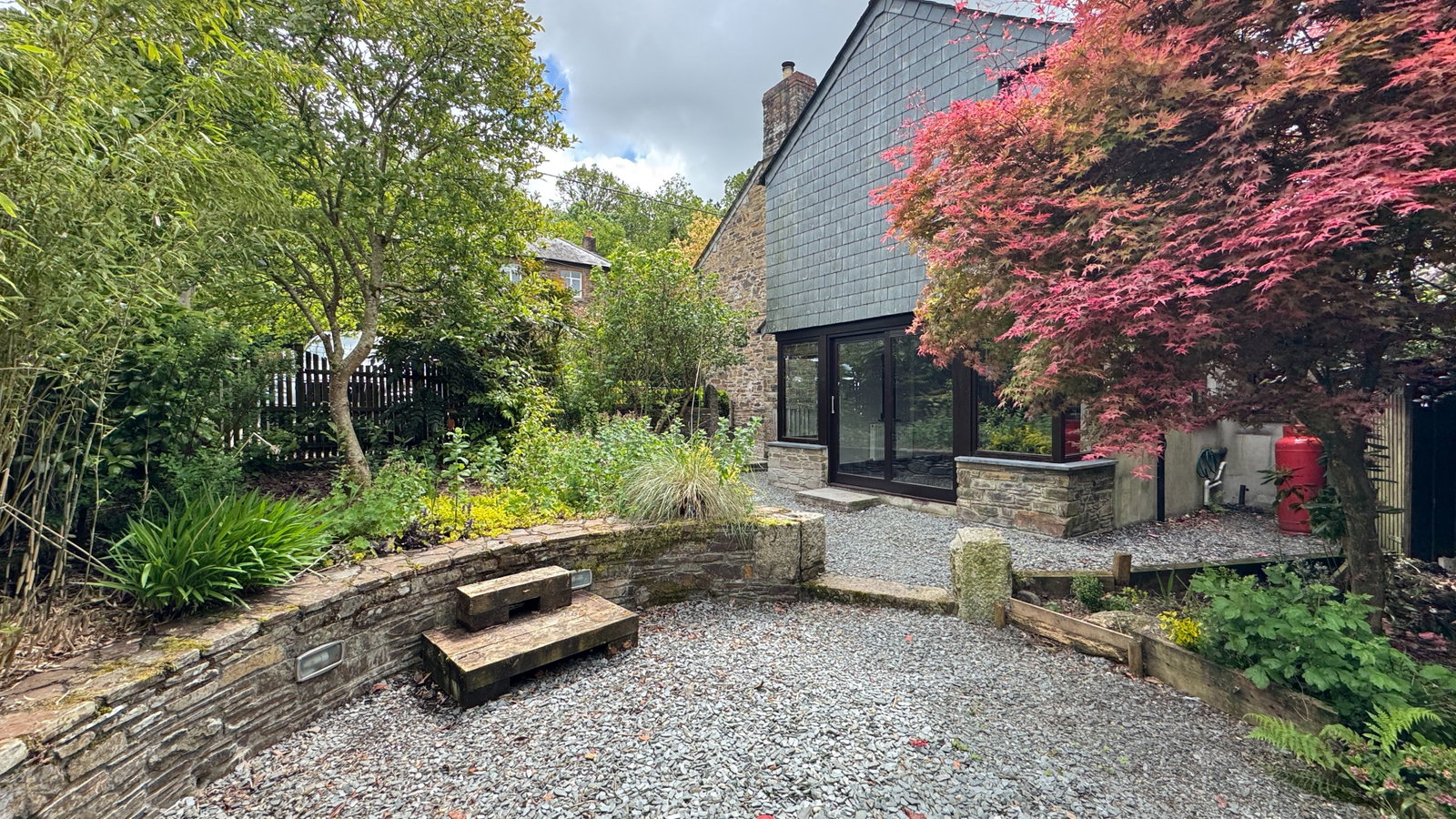 Semi Detached House in Lifton