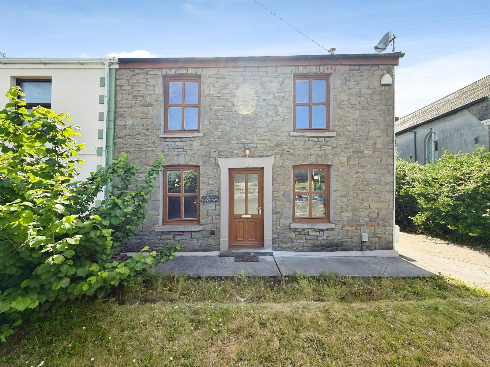 Semi Detached House in Swansea