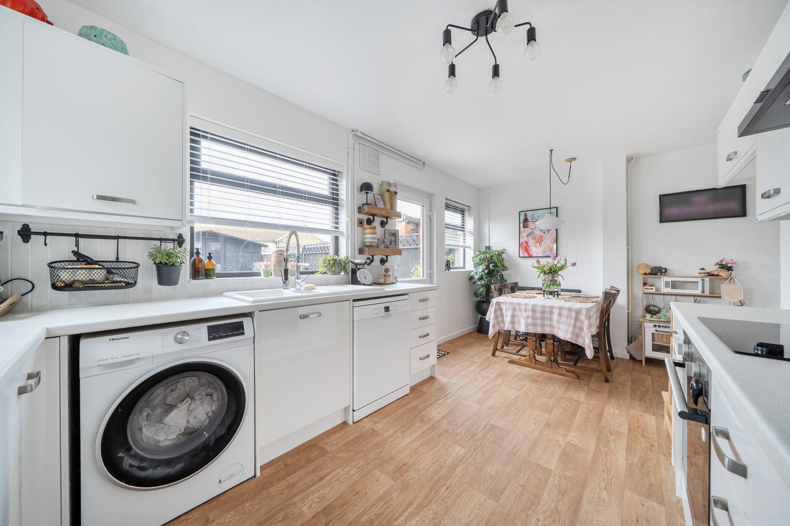End Of Terrace House in Westgate On Sea 5
