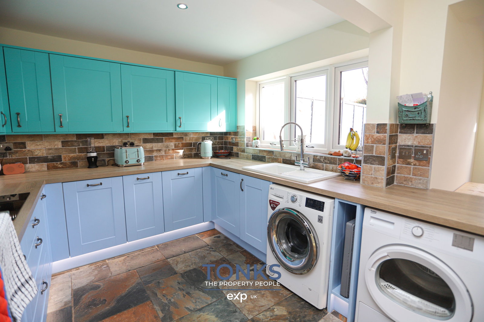 Semi Detached House in Brierley Hill
