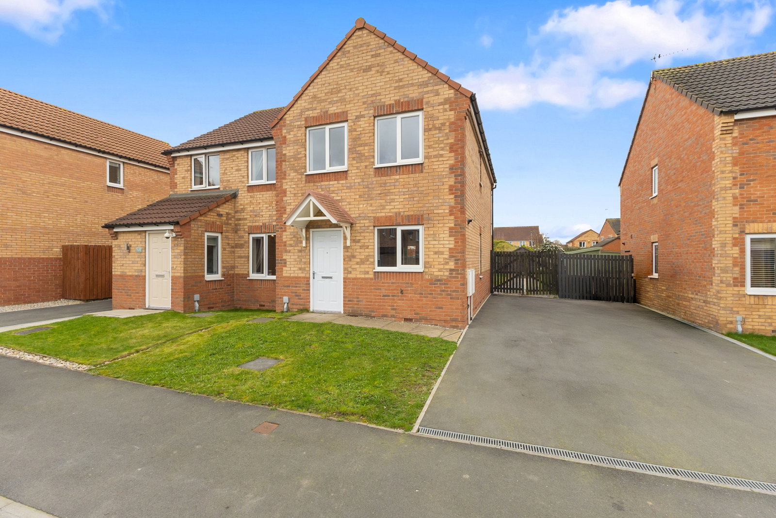 Semi Detached House in Knottingley