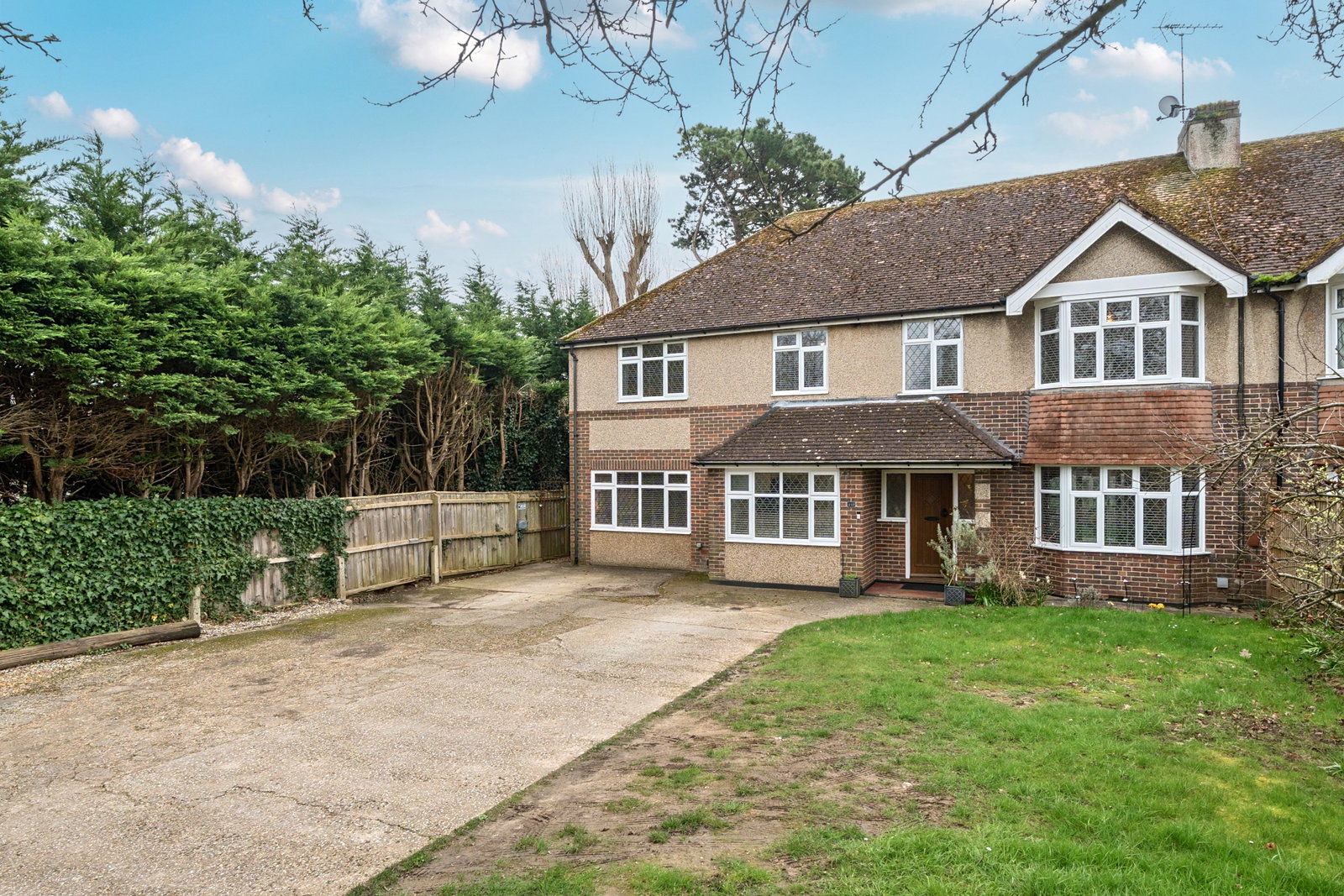 Semi Detached House in Aldwick 