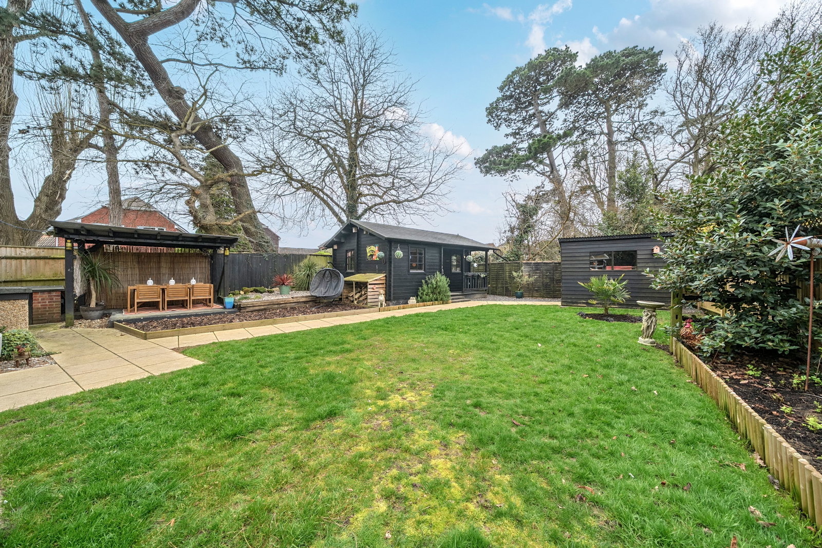 Semi Detached House in Aldwick 