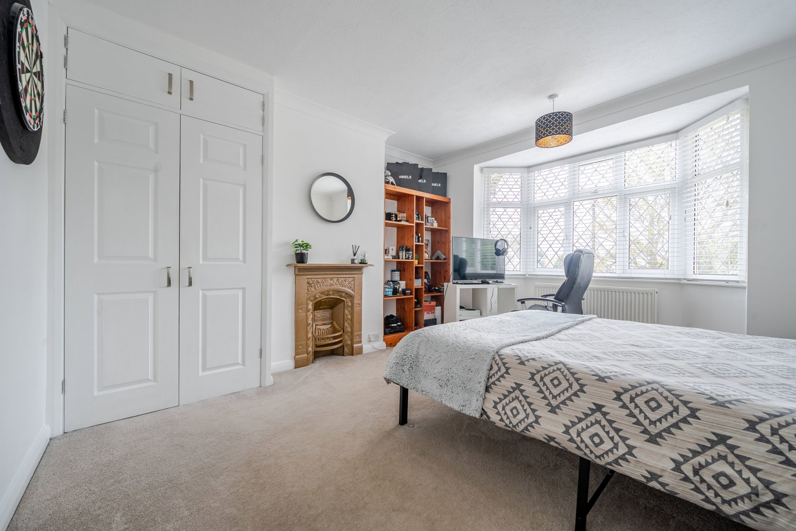 Semi Detached House in Aldwick  4