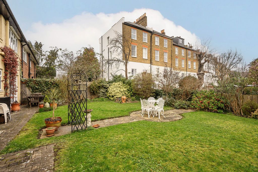 Maisonette in London