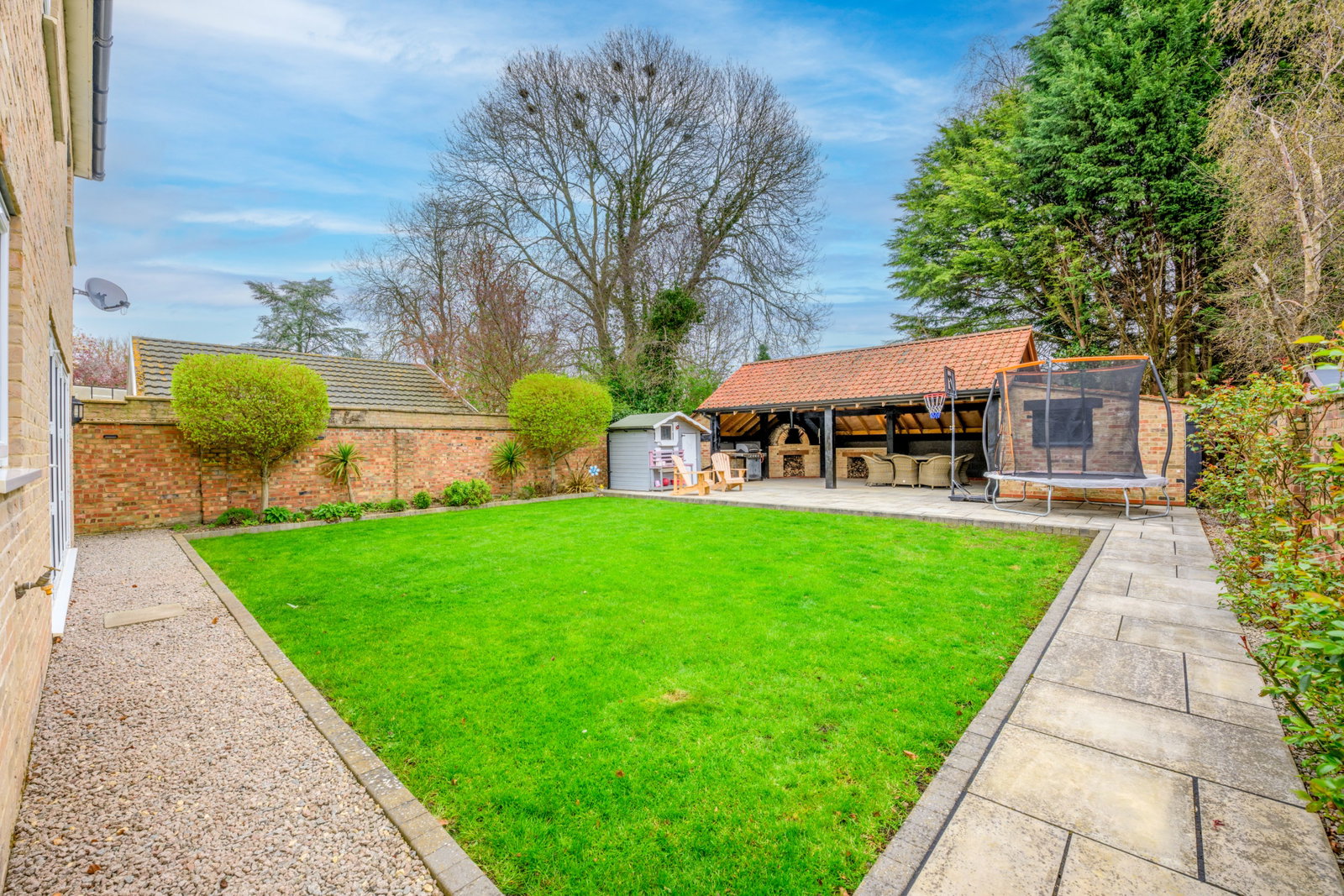 Detached House for sale in March, Queens Street, March, PE15 8SN, 2139 m²