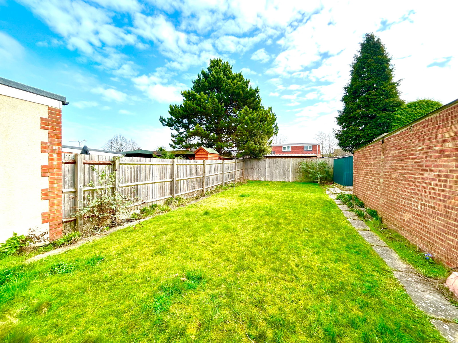 Semi Detached Bungalow in Dunstable