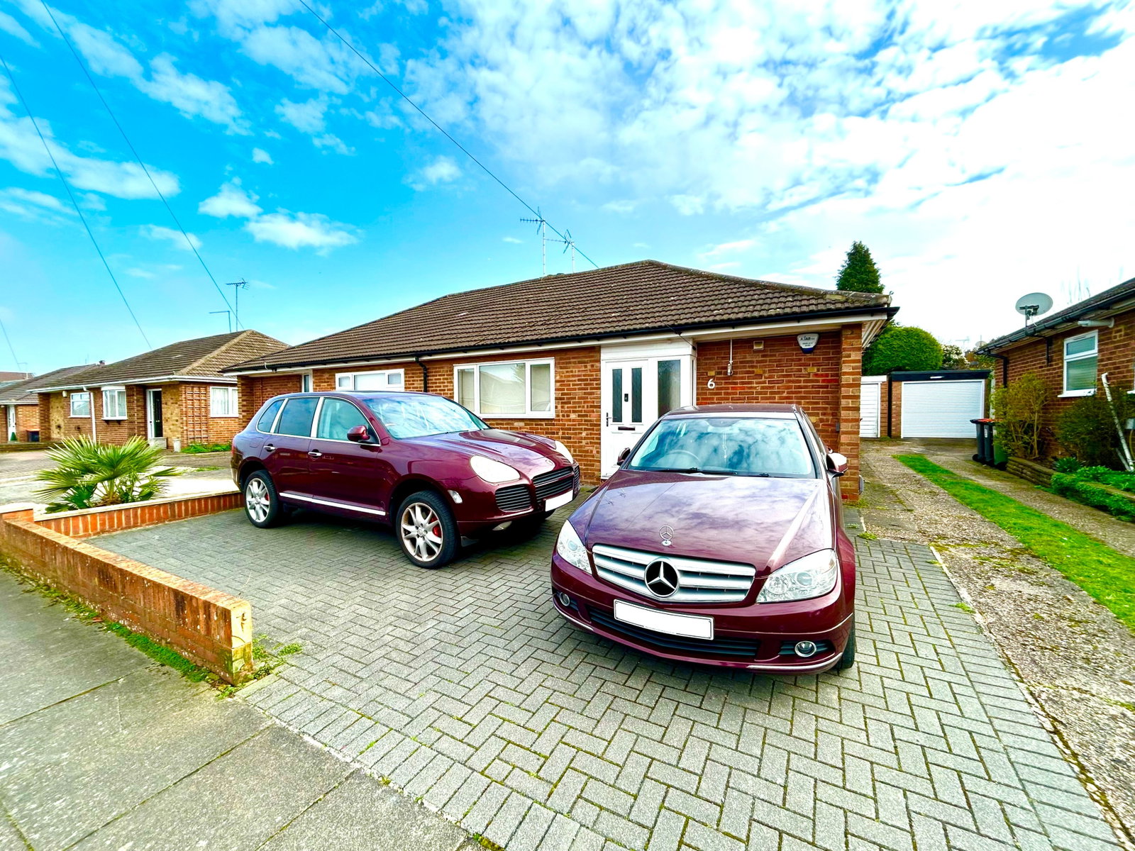 Semi Detached Bungalow in Dunstable