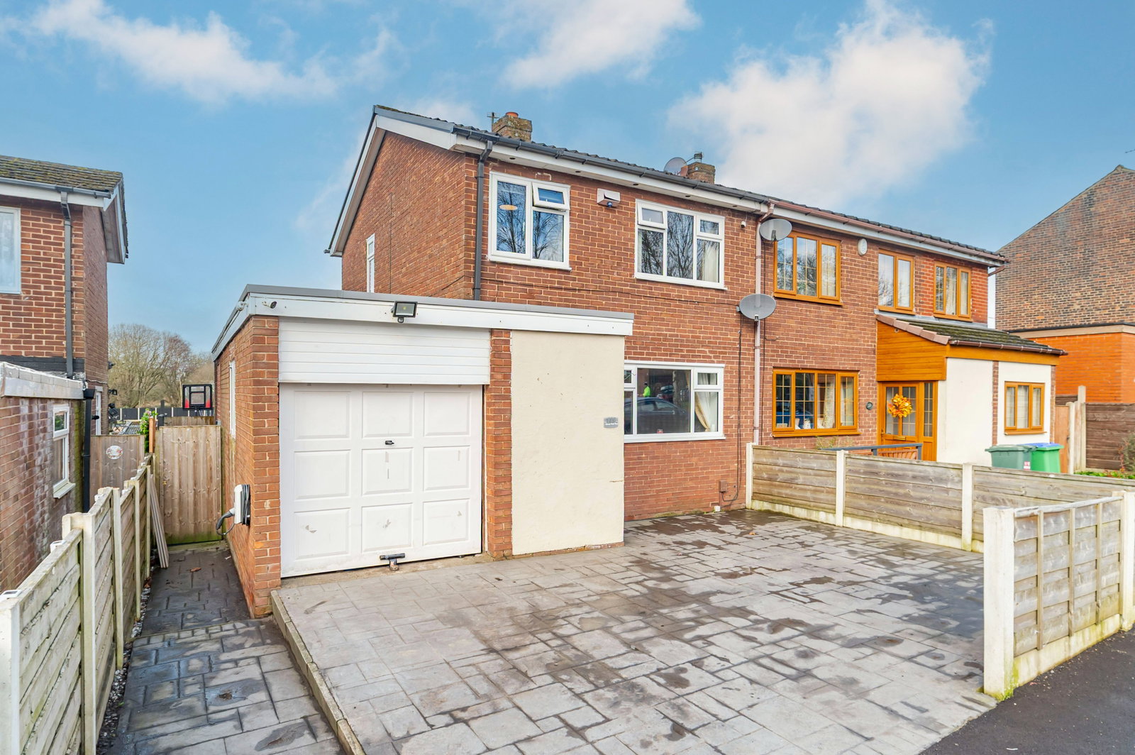 Semi Detached House in Heywood