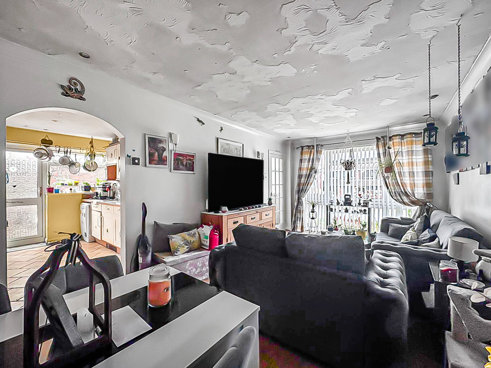 Semi Detached Bungalow in Gloucester