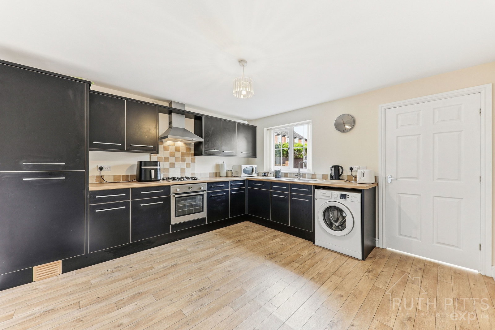 Semi Detached House in Pontefract