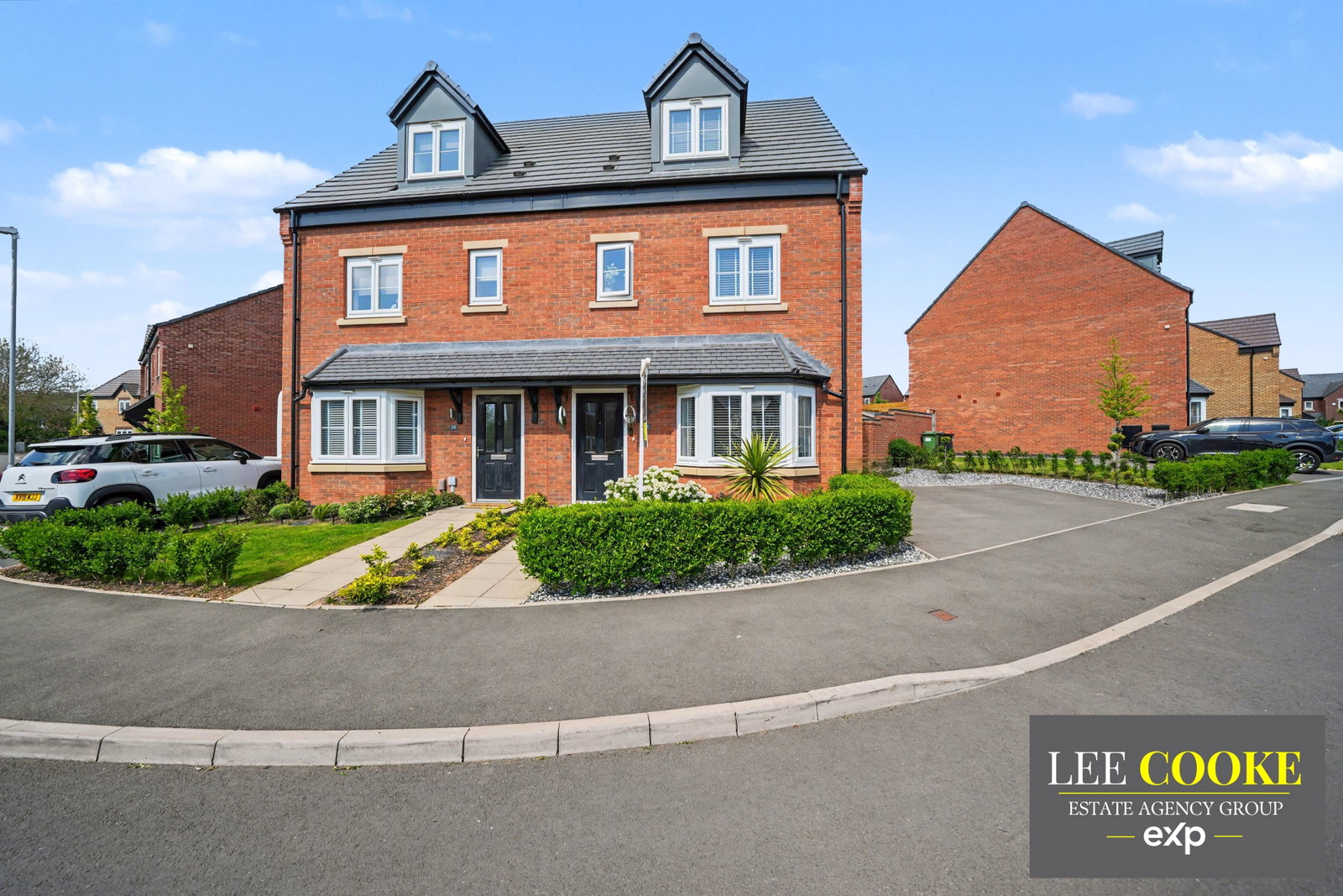 Semi Detached House in Telford