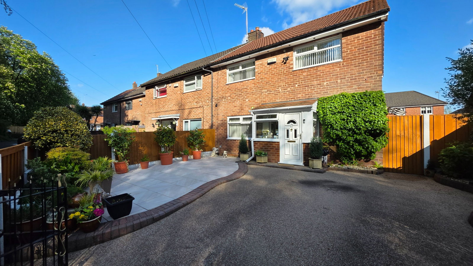 Semi Detached House in Manchester