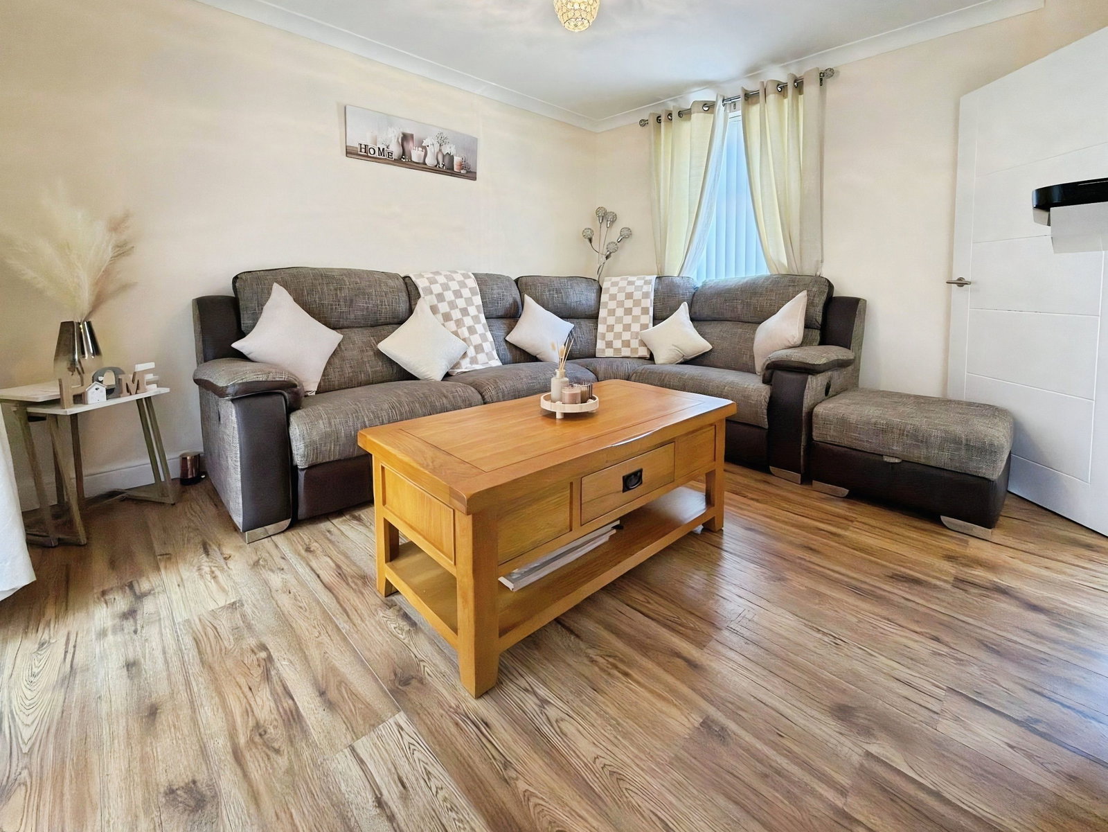 Detached House in Swansea