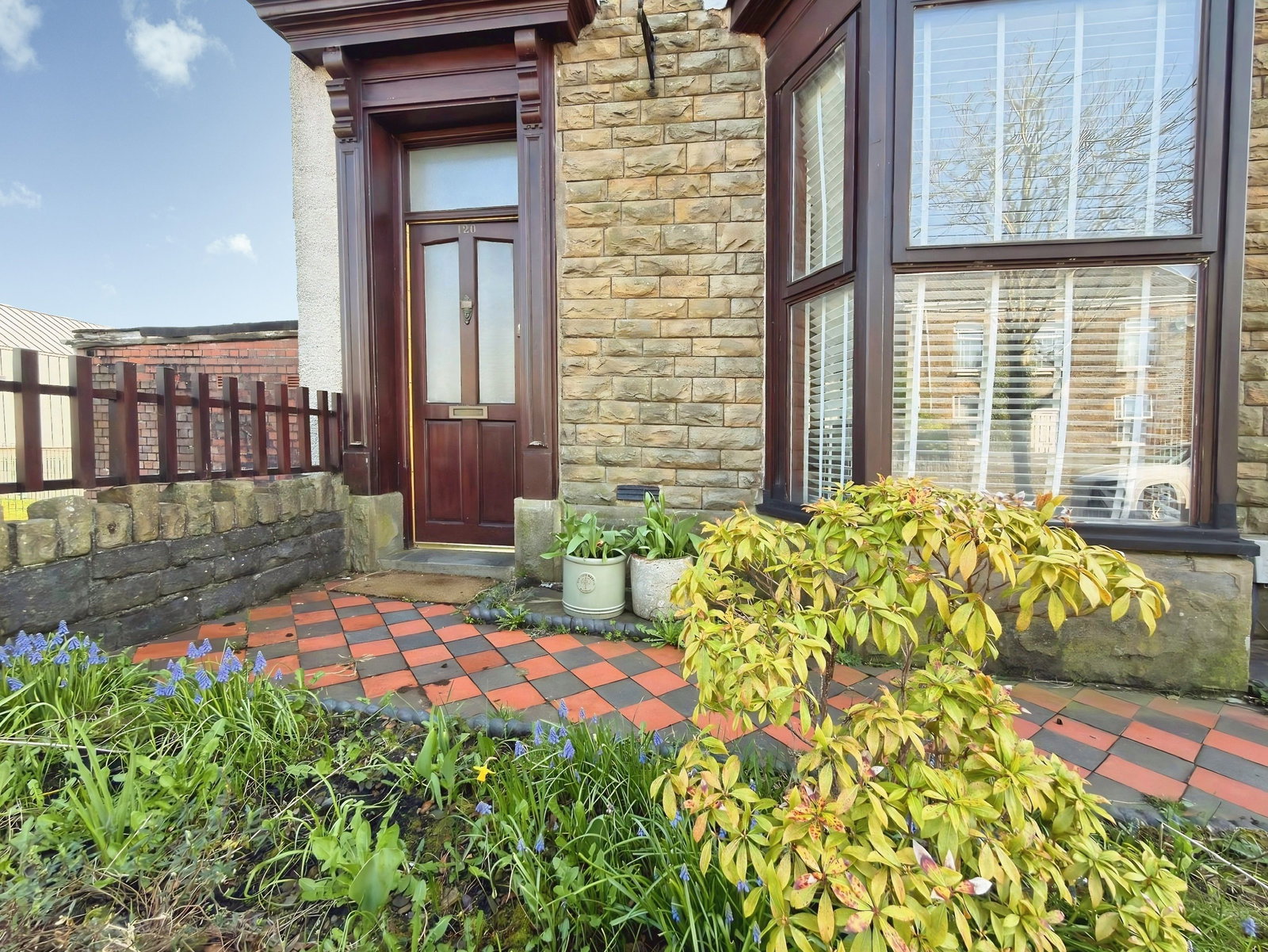 Detached House in Swansea