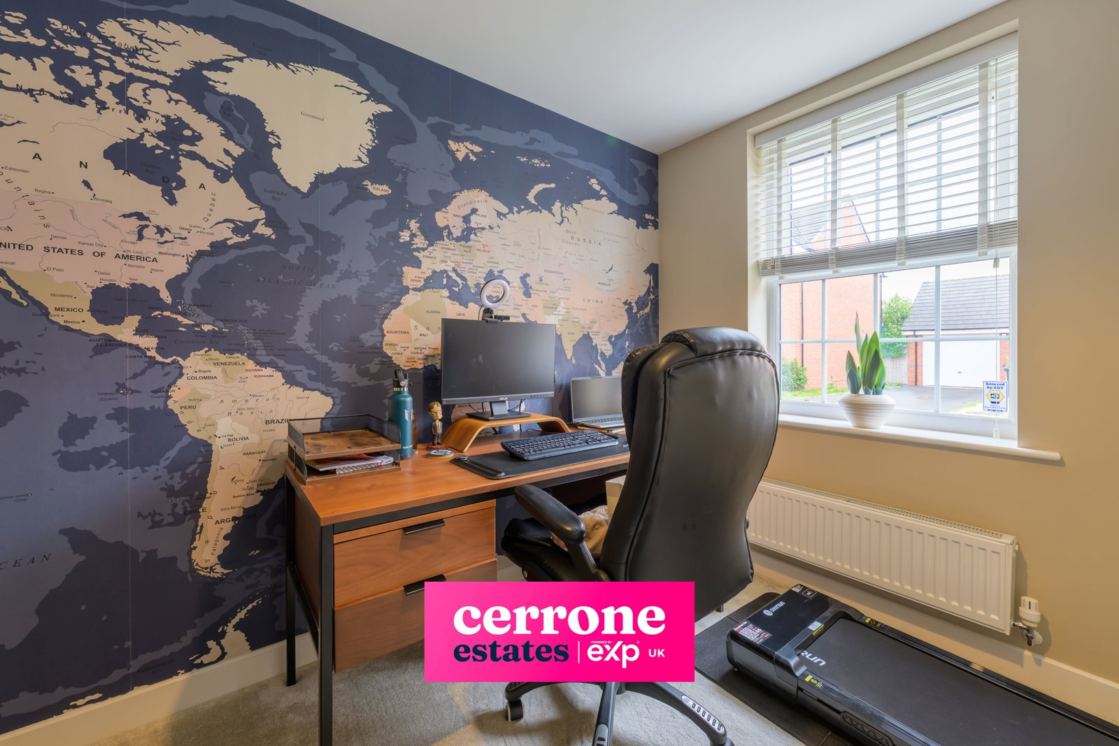 Detached House for sale in Bromsgrove, Patch Street, Norton Farm, Bromsgrove, B61 OFX, 1630 m²