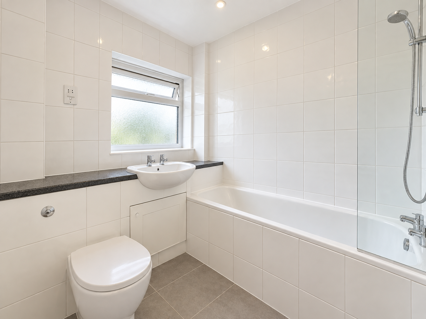 Flat for sale in Bushey, Bushey Hall Road, Bushey, WD23 2EW