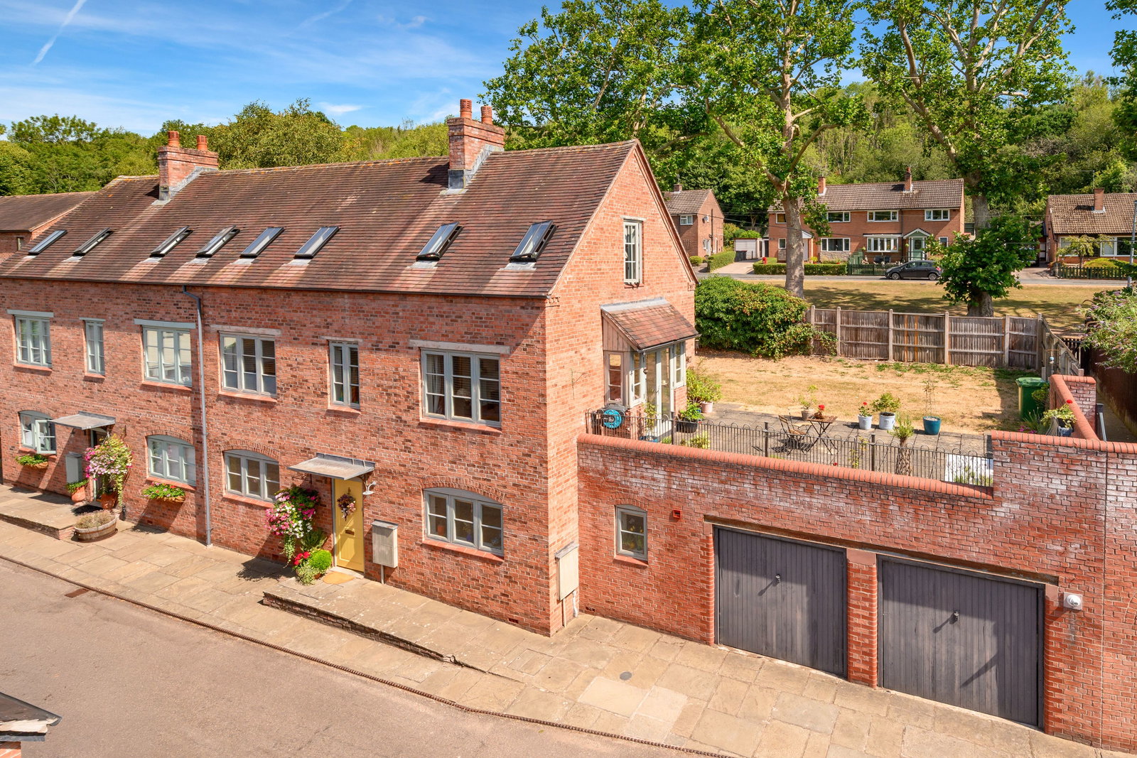 Semi Detached House in Telford