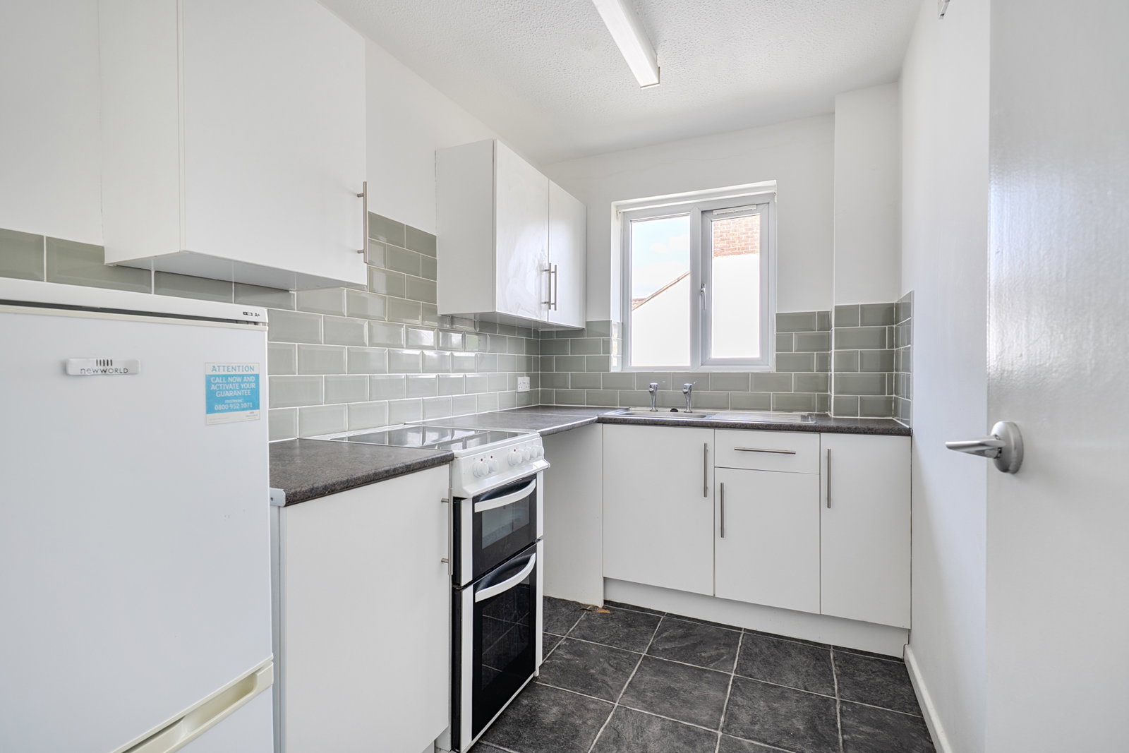 Flat in Warminster