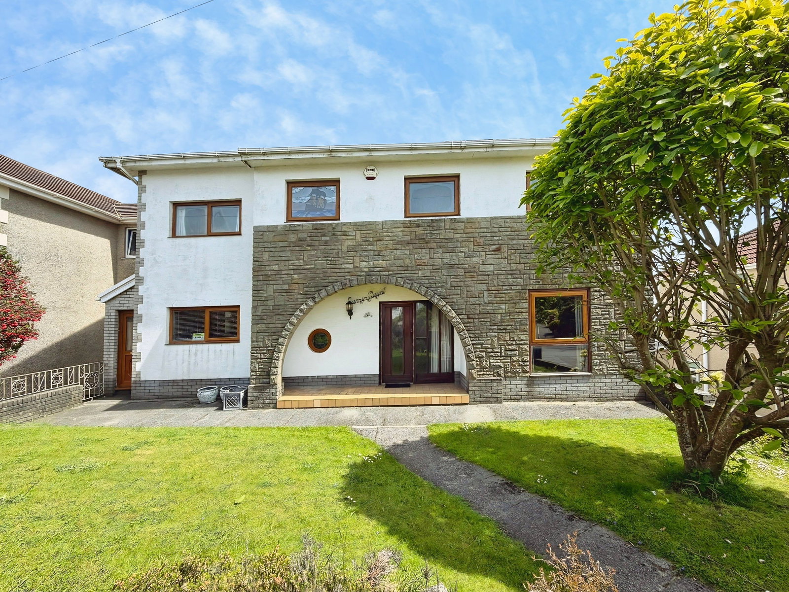 Detached House in Swansea