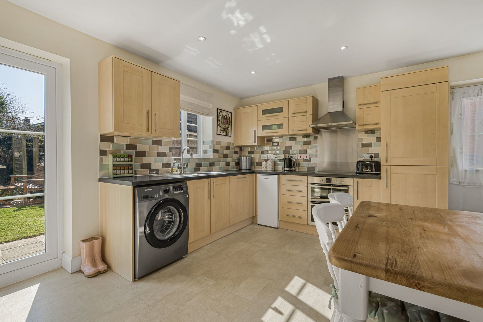 Semi Detached House in Gloucester