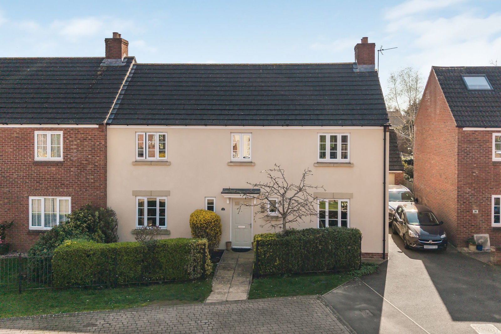 Semi Detached House in Gloucester