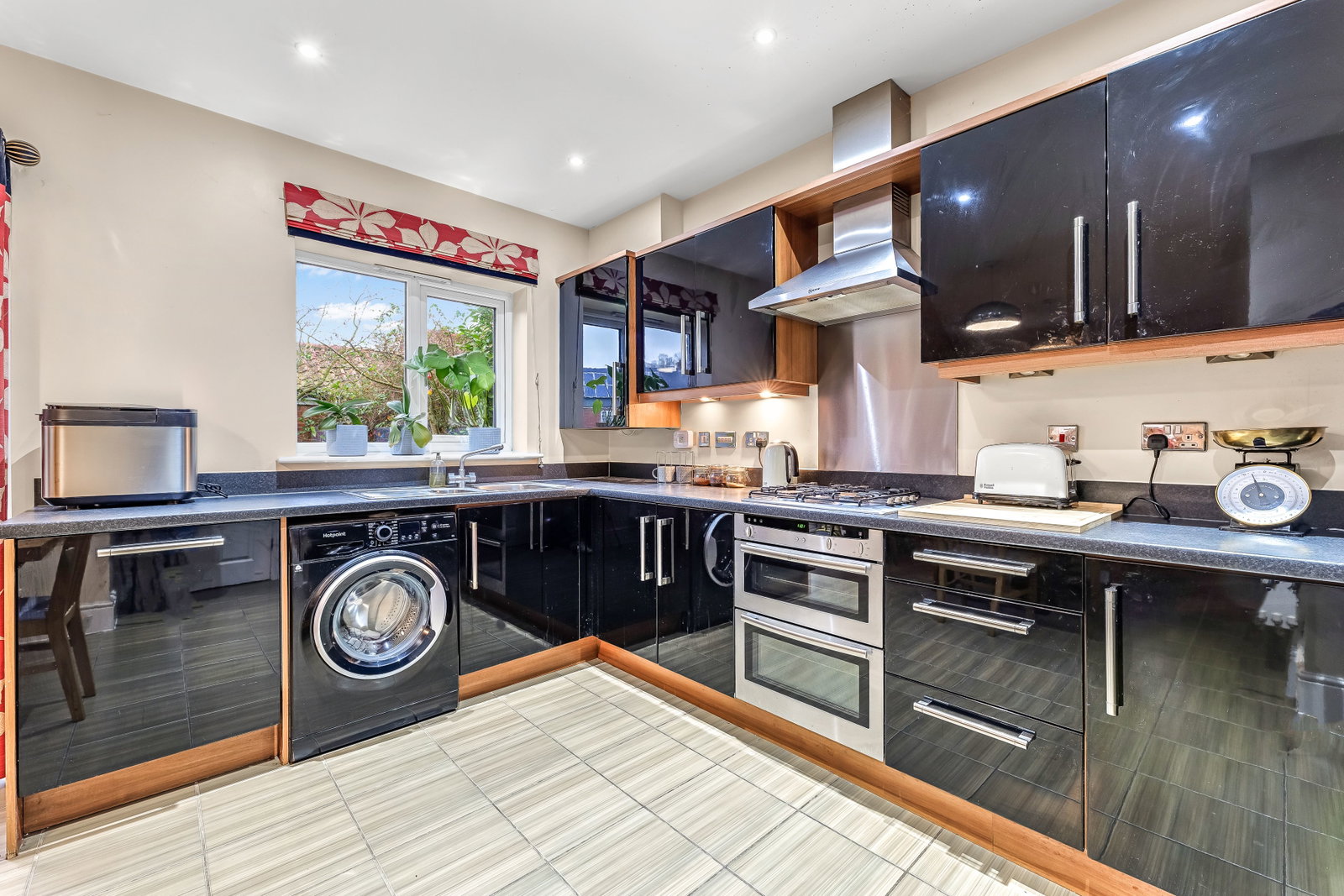 Detached House for sale in Southwell, The Jubilee, Southwell, NG25 0FP, 1300 m²