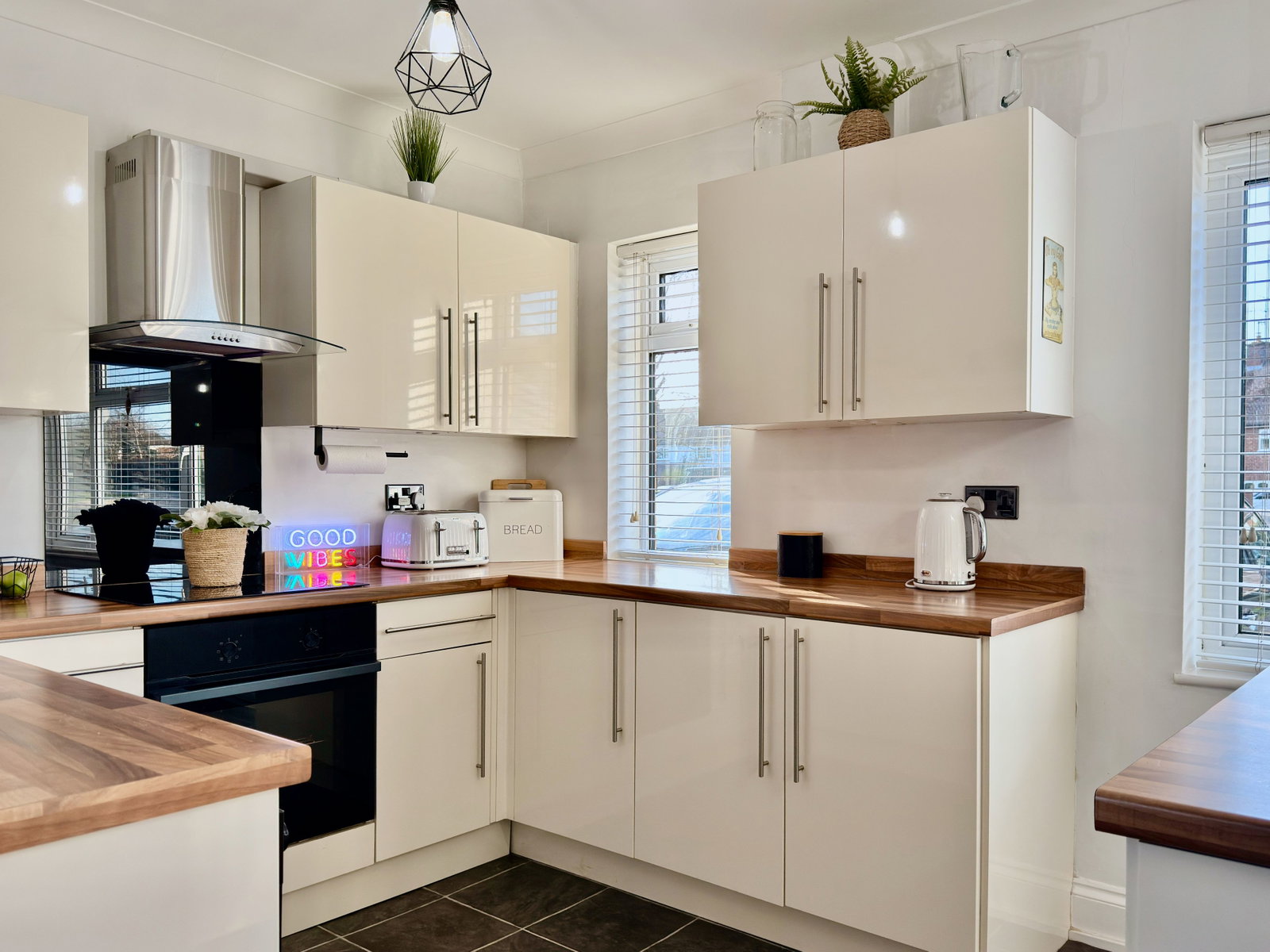 End Of Terrace House in Leighton Buzzard