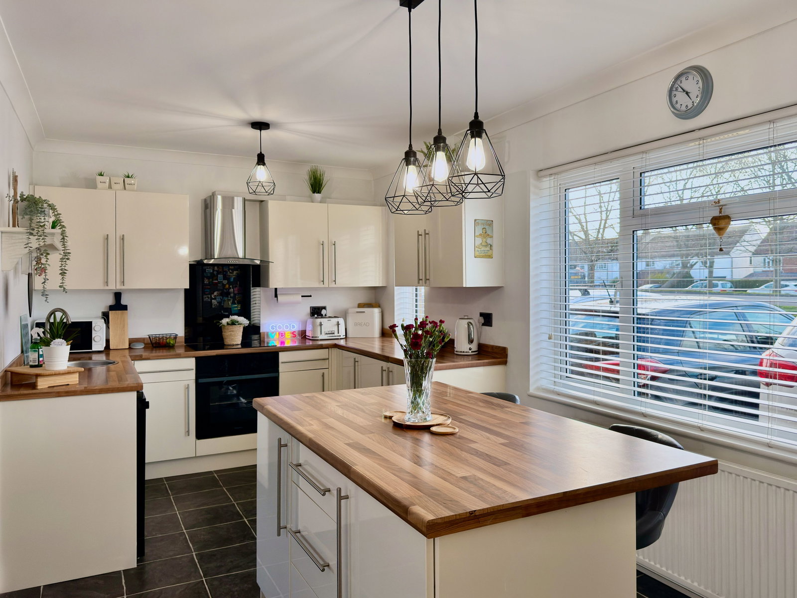 End Of Terrace House in Leighton Buzzard