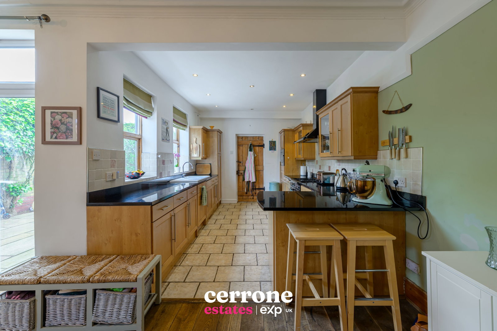 Semi Detached House for sale in Bromsgrove, All Saints Road, Bromsgrove, B61 0AG, 1500 m²