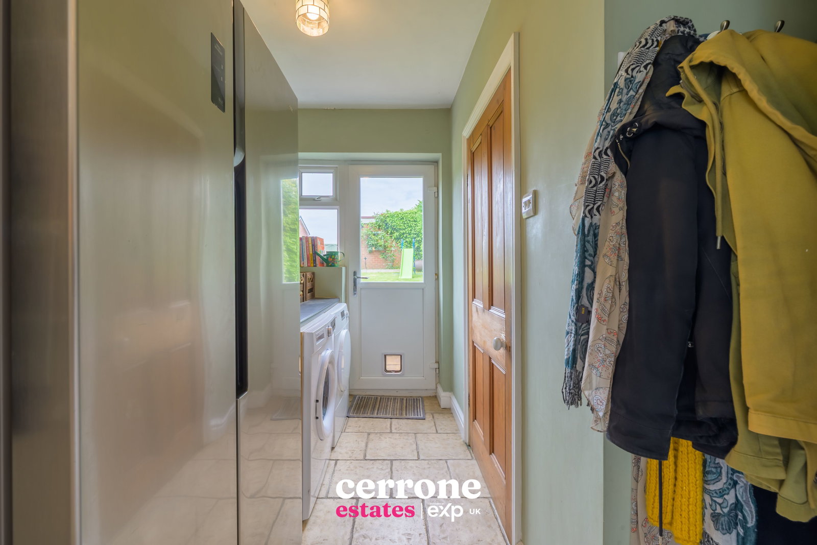 Semi Detached House for sale in Bromsgrove, All Saints Road, Bromsgrove, B61 0AG, 1500 m²