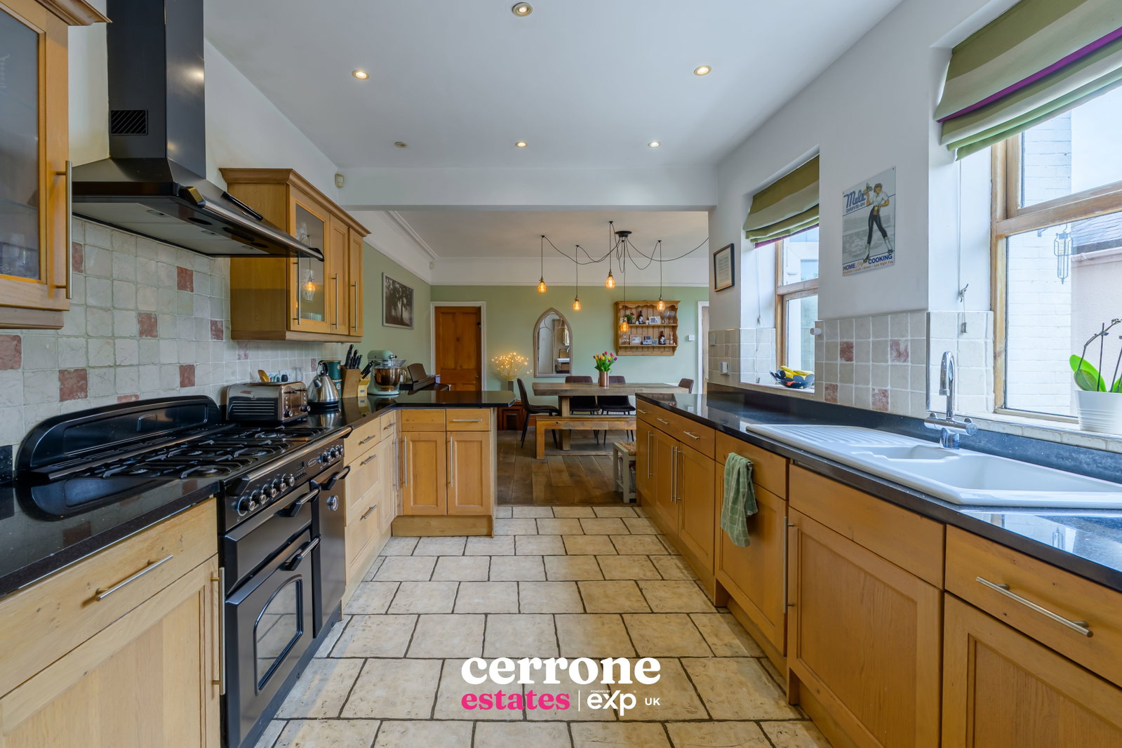 Semi Detached House for sale in Bromsgrove, All Saints Road, Bromsgrove, B61 0AG, 1500 m²