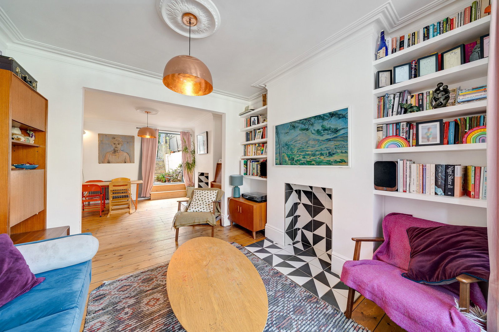 Terraced House for sale in London, Leghorn Road, Plumstead, London SE18 1SZ, 914 m²