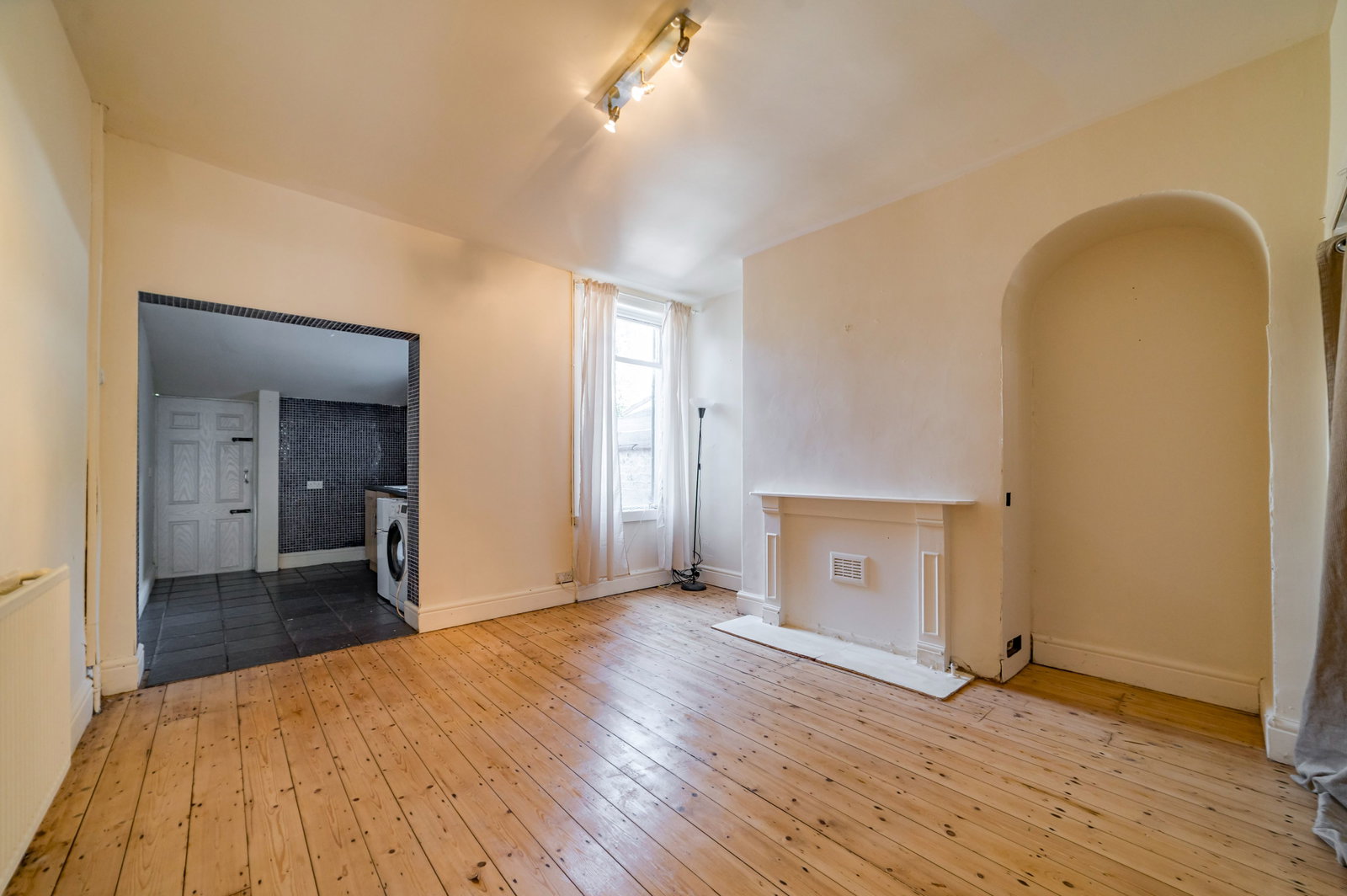 Terraced House for sale in Manchester, Langthorne Street, Levenshulme, Manchester, M19, 787 m²
