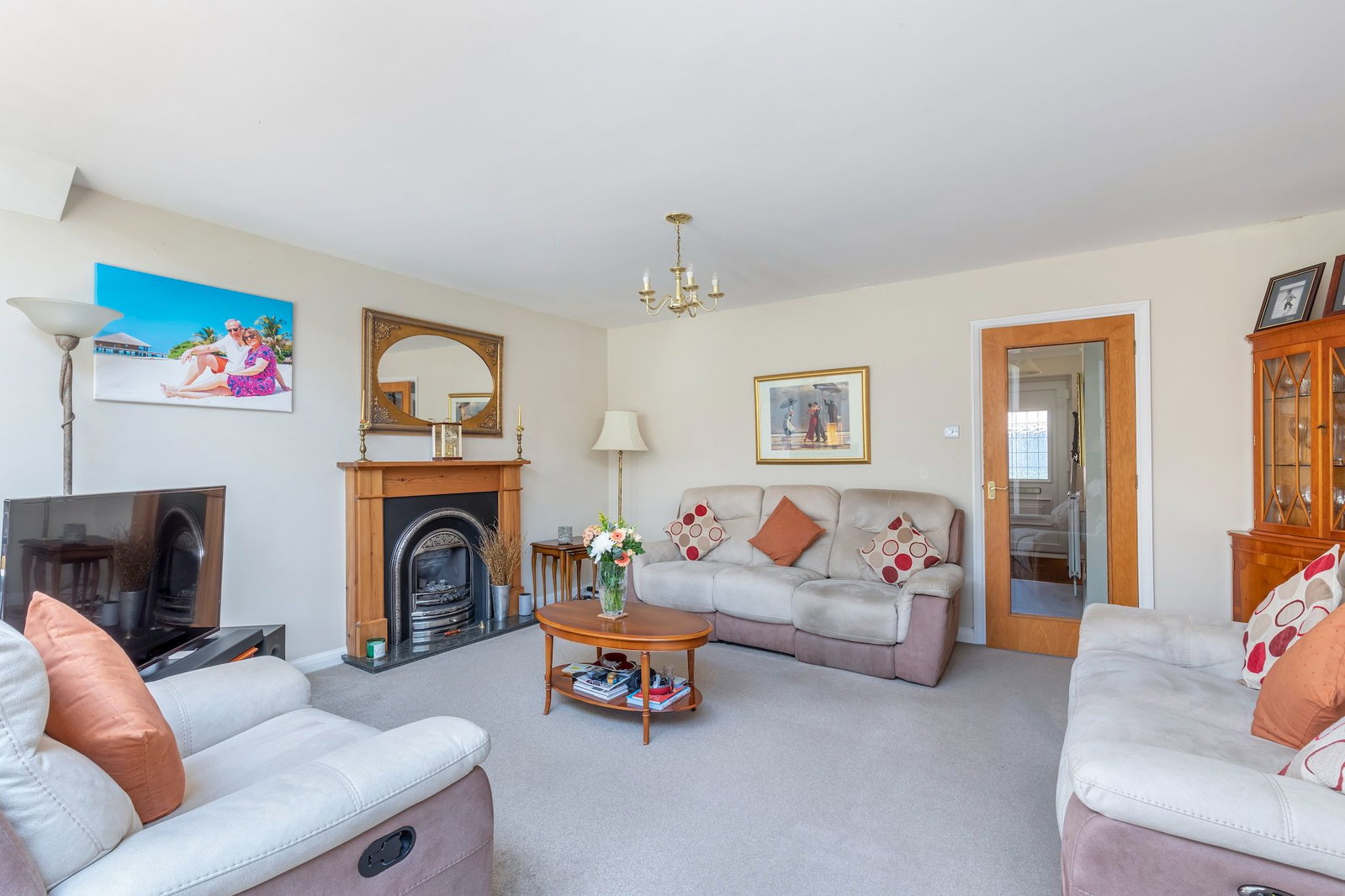 Detached House in Lingfield